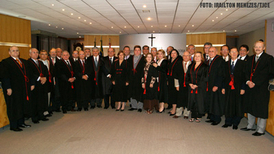 Desembargador Raul Araújo recebe homenagens do Pleno antes de assumir cargo de ministro do STJ