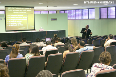 Juiz Durval Aires Filho destaca vantagens da tramitação virtual de processos