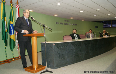 Desembargador do TJSP profere palestra na Esmec e destaca Projeto de Virtualização cearense