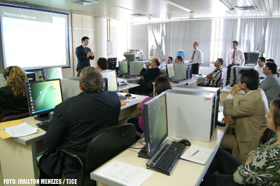 Juízes e assessores das Varas da Fazenda Pública são treinados para a virtualização