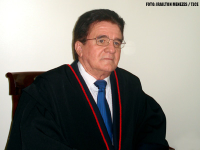 Des. Eymard de Amoreira se aposenta após 35 anos dedicados à Justiça