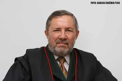 Desembargador Francisco Lincoln Aráujo e Silva será o novo diretor da Esmec