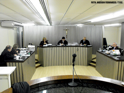 3ª Câmara Cível condena Porto Seguro a indenizar cliente por negar cobertura de apólice