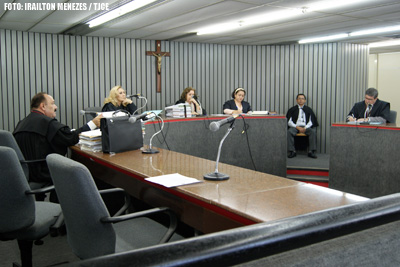 2ª Câmara Criminal confirma que acusado de matar a golpes de machado será levado a júri popular