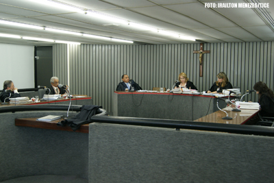 Justiça condena Município de Camocim a pagar salários atrasados de 10 professoras