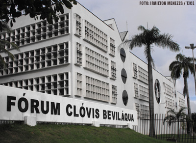 Ministério Público oferece denúncia contra integrantes de torcida organizada