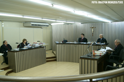 Justiça mantém internação de menor acusado de praticar latrocínio