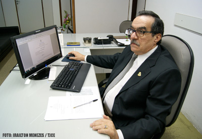 Juiz profere os primeiros despachos digitais das Varas de Família