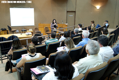 Vara de Penas Alternativas promove encontro com rede de apoio a dependentes químicos