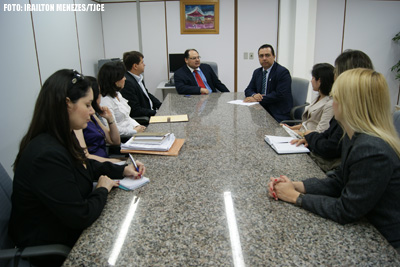 Diretoria do Fórum reúne empresas para tratar da Semana Nacional da Conciliação