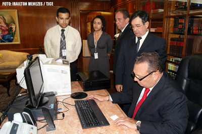 Presidente do TJCE autoriza primeiro pagamento virtual