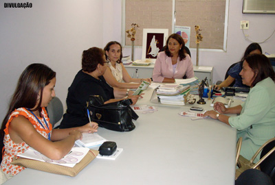 Juíza Rosa Mendonça se reúne com vereadoras para discutir ações em favor dos direitos da mulher