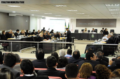 TJCE elege seis desembargadores e escolhe lista tríplice da OAB-CE