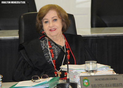 Pleno homenageia desembargadora Maria Estela Aragão Brilhante