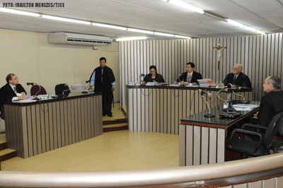 3ª Câmara Cível desobriga Unifor de matricular aluna transferida de universidade maranhense