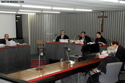 5ª Câmara Cível condena seguradora a pagar R$ 15 mil a beneficiário