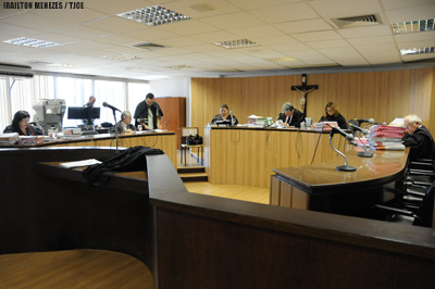 2ª Câmara Cível isenta construtora de reparar cliente por danos morais