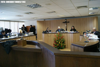 Estado é condenado a indenizar mãe de detento morto no IPPOO