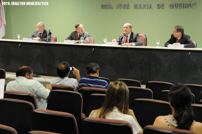 Seminário na Esmec debate novo Código de Processo Civil e Previdência Complementar