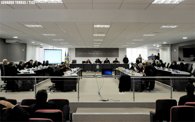 Tribunal de Justiça aprova promoção e remoção de juízes