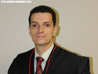 Pleno empossa juiz e aprova promoção e remoção de magistrados para Comarcas do Interior