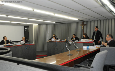 Estado é condenado a pagar R$ 50 mil a familiares de detento morto em incêndio