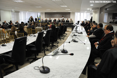 Desembargador Carlos Rodrigues Feitosa é empossado no Tribunal de Justiça do Ceará