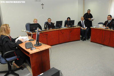 1ª Turma Recursal condena Norsa a pagar indenização por barata em refrigerante