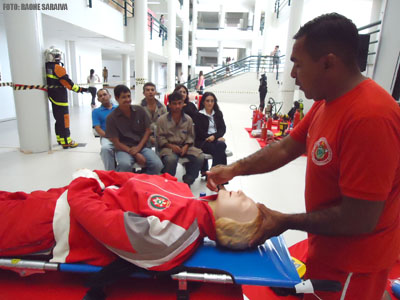 Corpo de Bombeiros promove campanha de prevenção a incêndio no Fórum