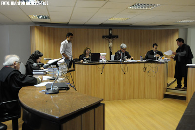 2ª Câmara Cível condena Banco Itaú a indenizar comerciante por transferir débito não autorizado