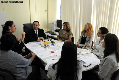 Núcleo de Métodos Consensuais discute implantação do Centro de Solução de Conflitos e Cidadania