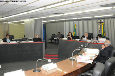 Julgamento de ilegalidade da greve dos policiais civis é suspenso a pedido do sindicato e da PGE