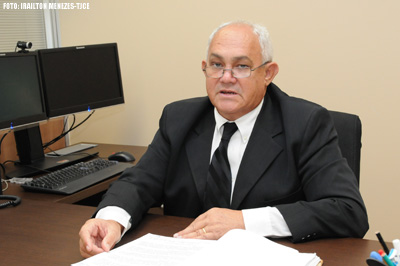 Desembargador do Tribunal de Justiça do Ceará mantém afastamento do prefeito de Nova Russas