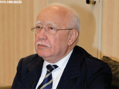 Ministro Ubiratan Aguiar profere palestra sobre Controle na Administração Pública