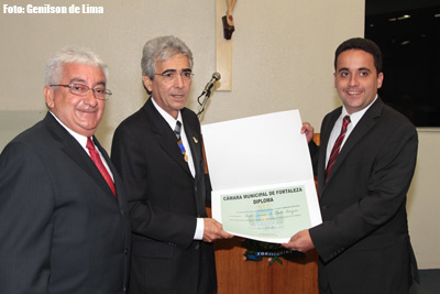 Desembargador Luiz Gerardo de Pontes  Brígido recebe Medalha Boticário Ferreira
