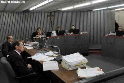 Criança com deficiência auditiva ganha na Justiça direito de fazer cirurgia