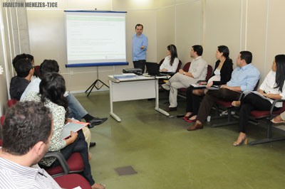 Grupo responsável por estudos para implementar gratificação de servidores realiza reunião no TJCE