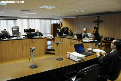 Mulher que perdeu parte da visão receberá indenização do Estado