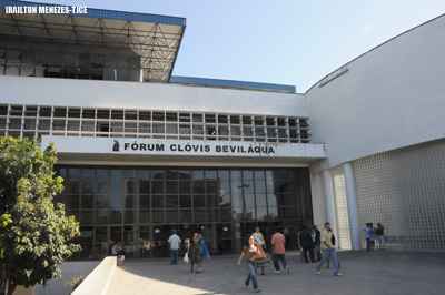 Empresa deve pagar indenização de R$ 15 mil a casal por não realizar coleta de células-tronco