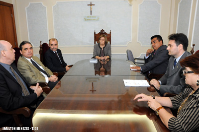 Corregedoria discute medidas de atendimento de defensores públicos aos réus presos