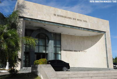 TJCE promove palestra sobre controle interno no Judiciário