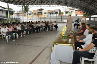 Magistrado profere palestra sobre ética para estudantes de escola pública em Fortaleza