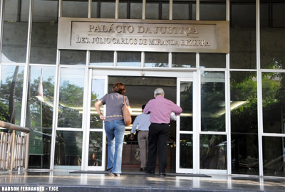 Des. Auricélio Pontes e João Melo encerram Ciclo de Palestras sobre Controle Interno