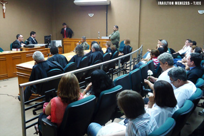 Conselho de Sentença condena policial acusado de matar estudante a prestar serviços à comunidade