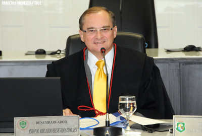 Des. Antônio Abelardo Benevides toma posse como novo membro efetivo do Órgão Especial do TJCE
