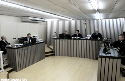 3ª Câmara Cível nega indenização e condena comerciante a demolir construção