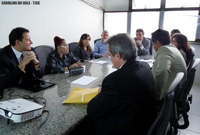 Diretoria do Fórum Clóvis Beviláqua discute novo modelo de sala de audiências