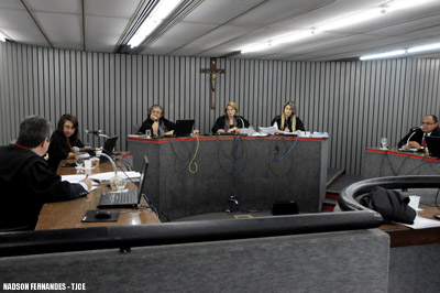 Vítima de constrangimento em loja de roupas ganha na Justiça direito de receber indenização