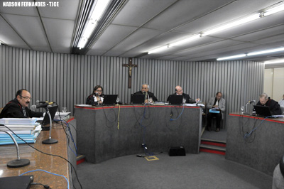 Comerciante acusado de abusar sexualmente  das filhas tem habeas corpus negado