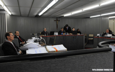 Construtora deve pagar indenização de R$ 10 mil  por não entregar apartamento no prazo